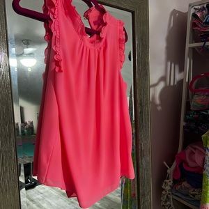 Like new Lilly Pulitzer sleeveless blouse size Medium!